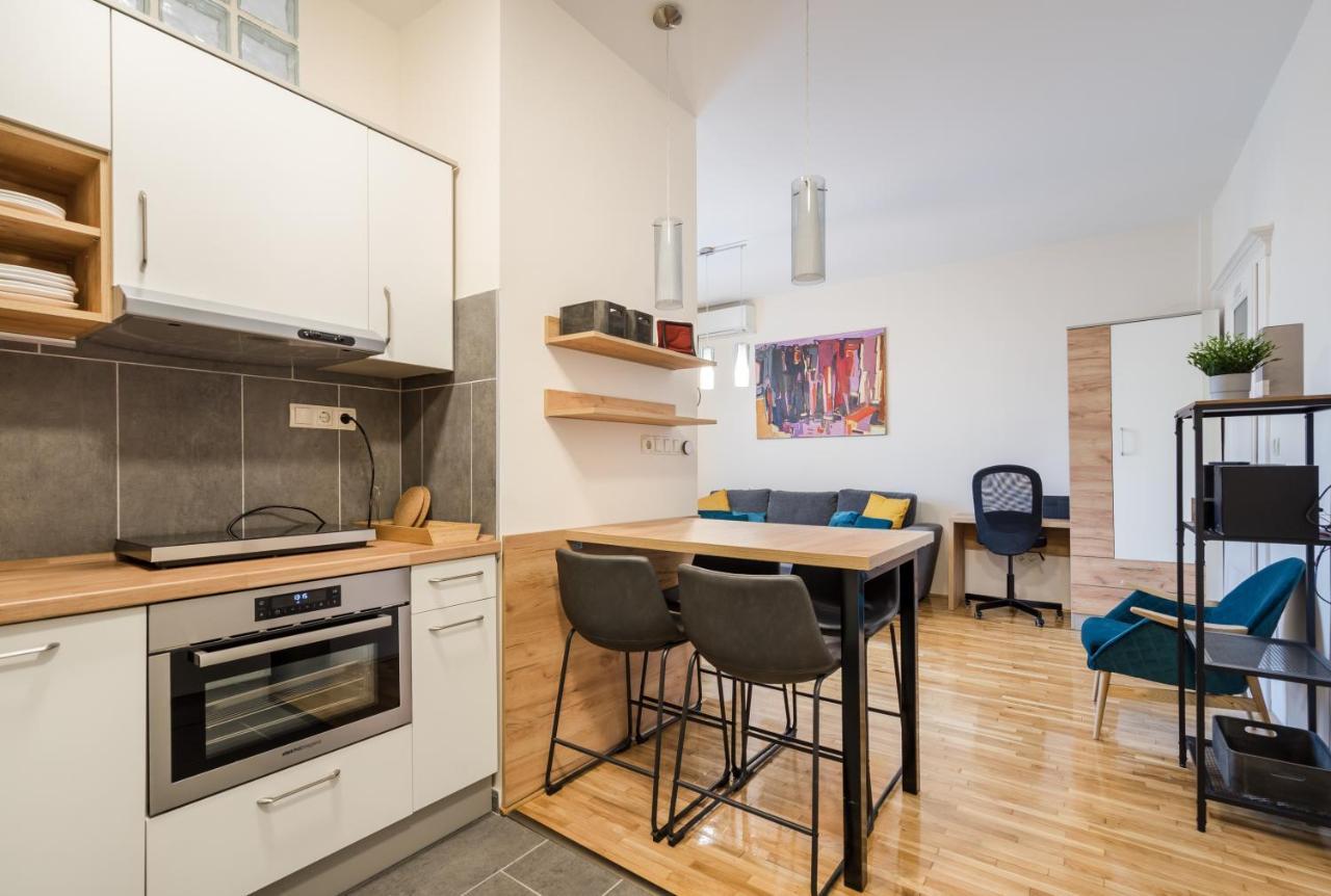 Bpr Blue Paradise Apartment With A/C Budapest Eksteriør bilde